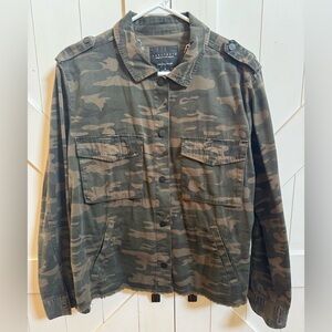 NWOT Sanctuary In The Fray camouflage cotton utility jacket Size Medium